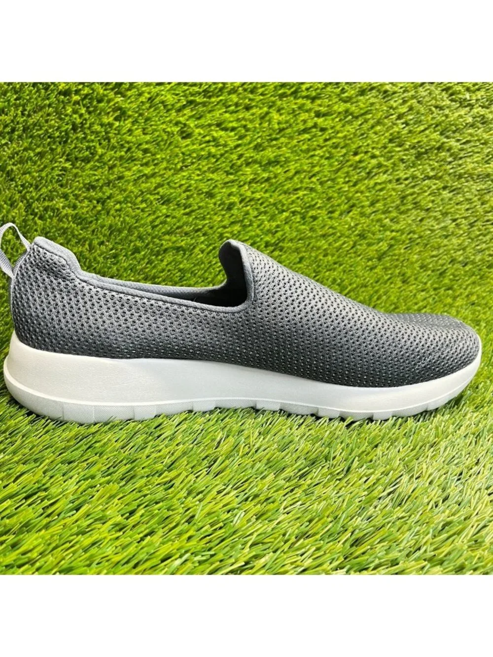 Skechers Go Walk Max Mens Size 11.5 Gray Athletic Walking Slip On Shoes Sneakers